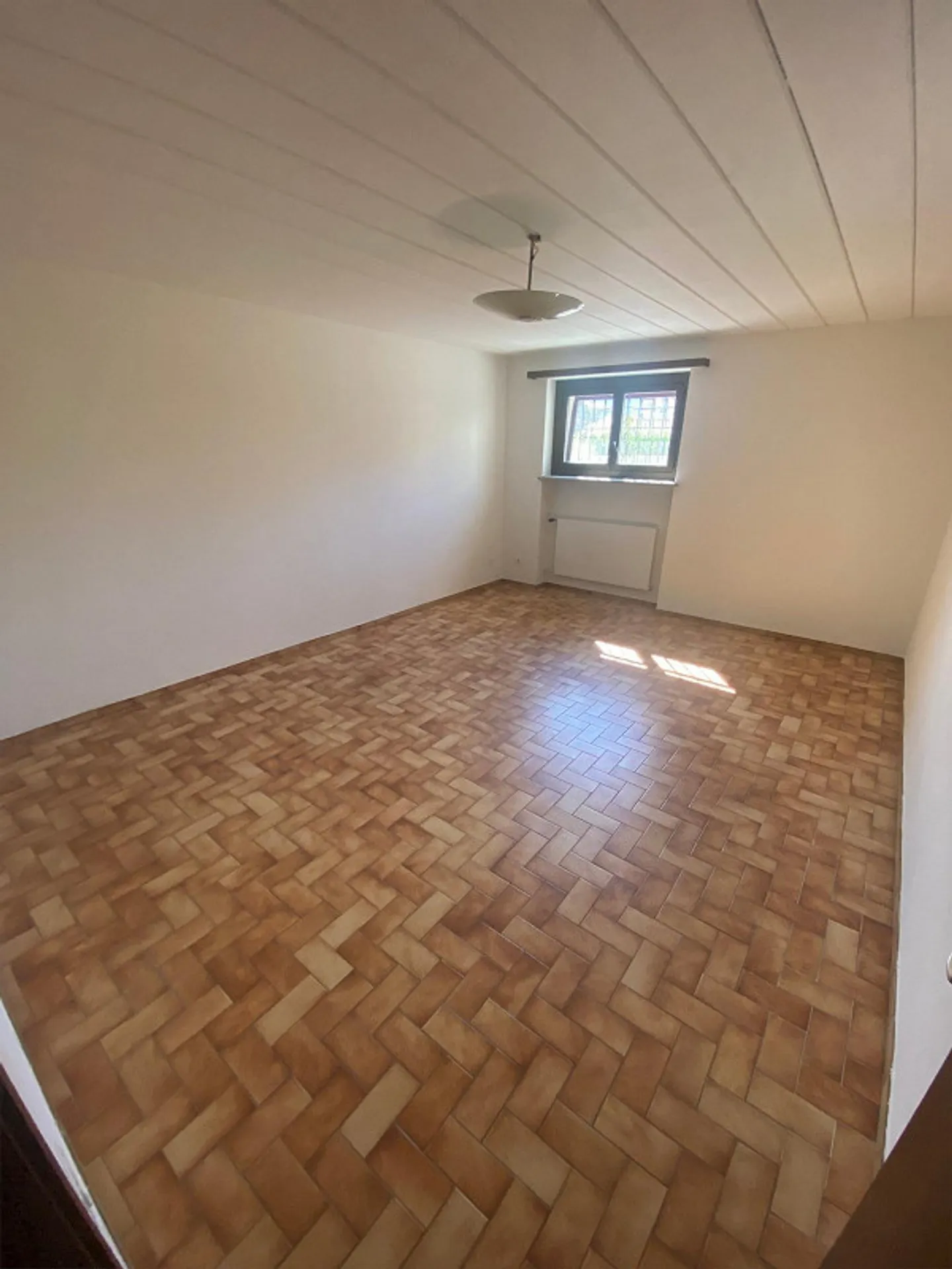 Villa di 6 locali ad Ascona in zona centrale e tranquilla con possi... - Foto 2 di 5
