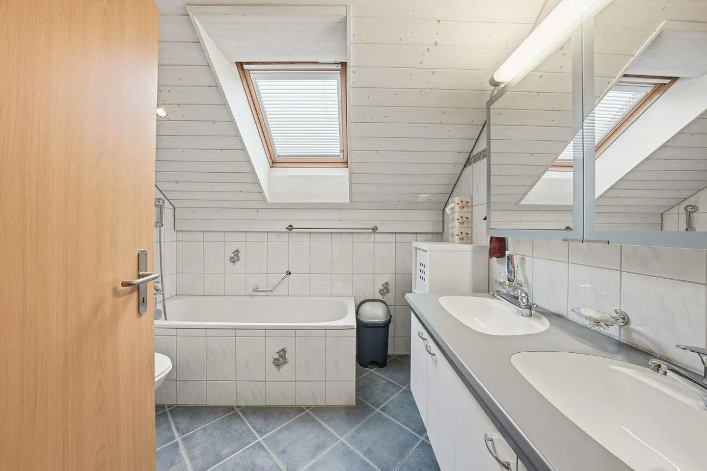 Maison individuelle avec jardin spacieux à Staad SG - Photo 7 sur 27