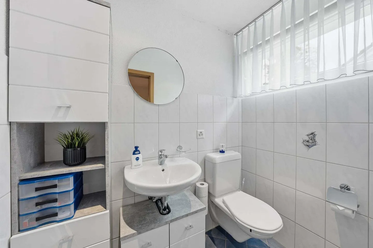 Maison individuelle avec jardin spacieux à Staad SG - Photo 8 sur 27