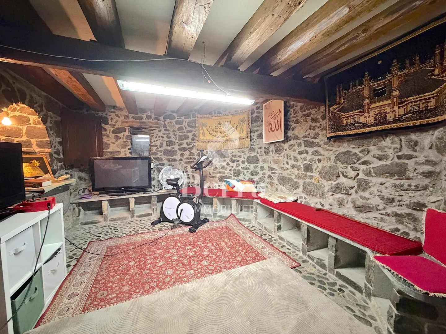 Edificio ristrutturato con 3 appartamenti - Potenziale di sviluppo - Foto 12 di 13