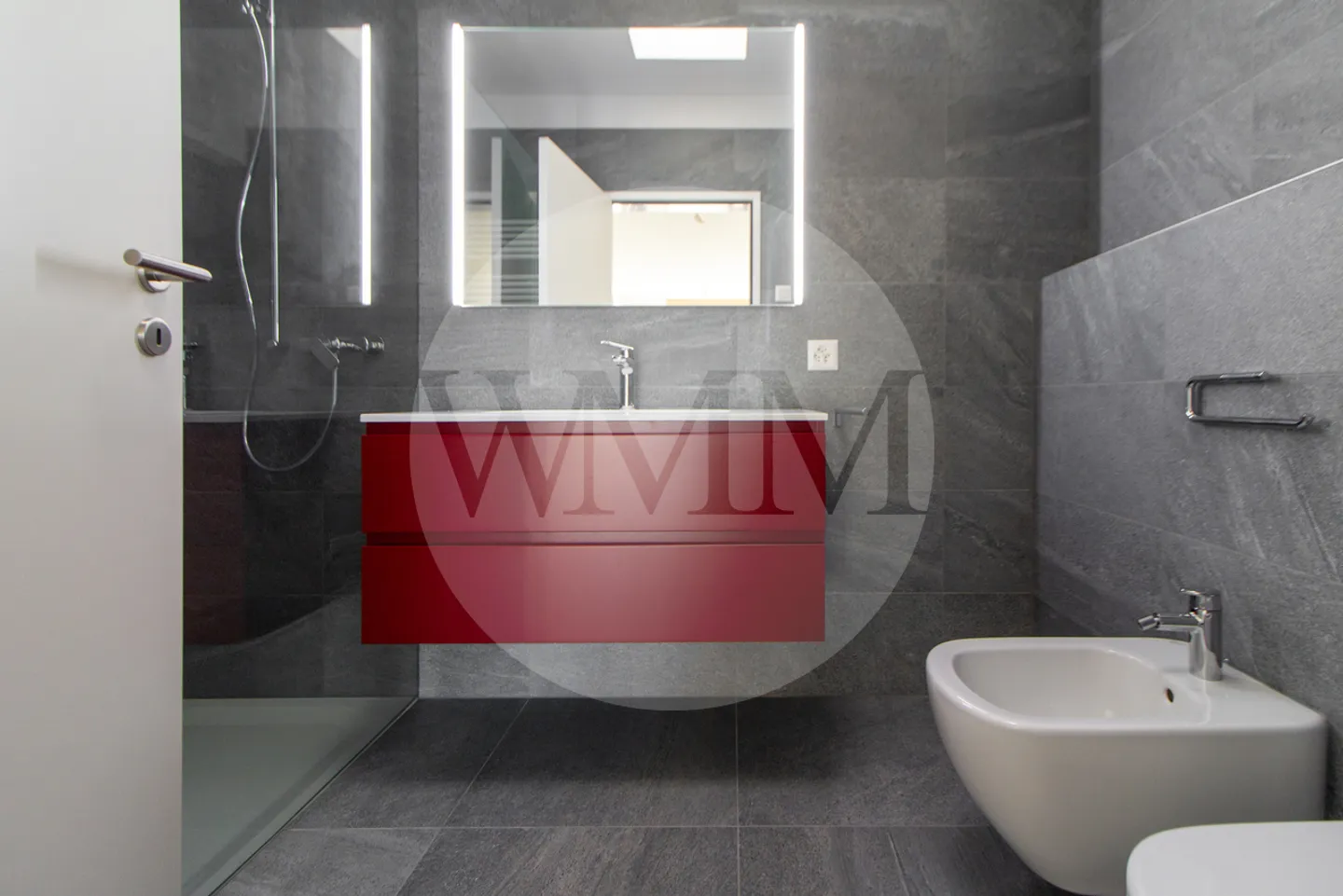 LUMINEUX 4.5 PIÈCES AVEC GRANDE TERRASSE ET VUE OUVERTE - Photo 9 sur 10