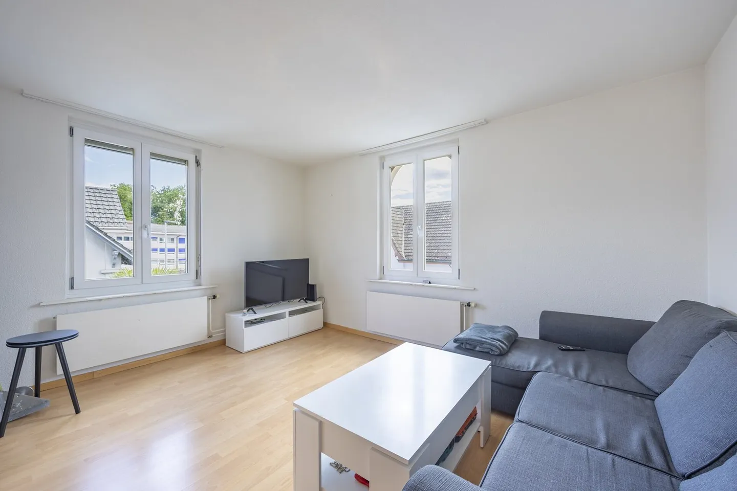 Kompaktes Mehrfamilienhaus mit 3 Wohnungen - Foto 4 von 13