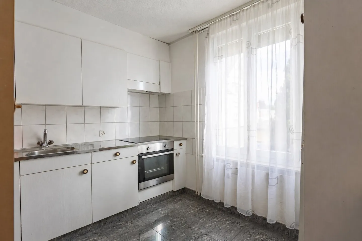 Kompaktes Mehrfamilienhaus mit 3 Wohnungen - Foto 7 von 13