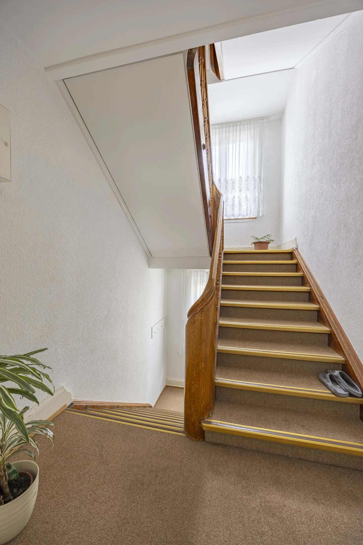 Kompaktes Mehrfamilienhaus mit 3 Wohnungen - Foto 9 von 13