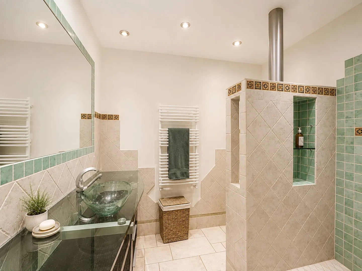 Duplex-Attik mit Traumhaftem Blick - Foto 5 von 13
