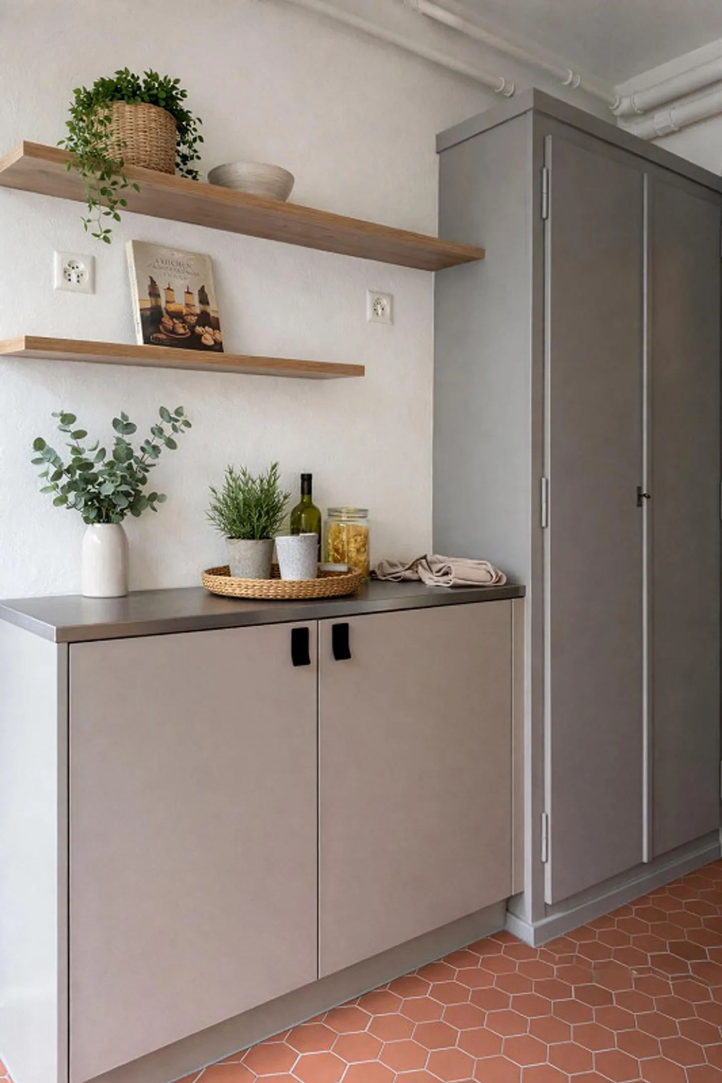 95 m² classic living feeling – spacious, completely renovated, bright & quiet - Photo 6 of 15