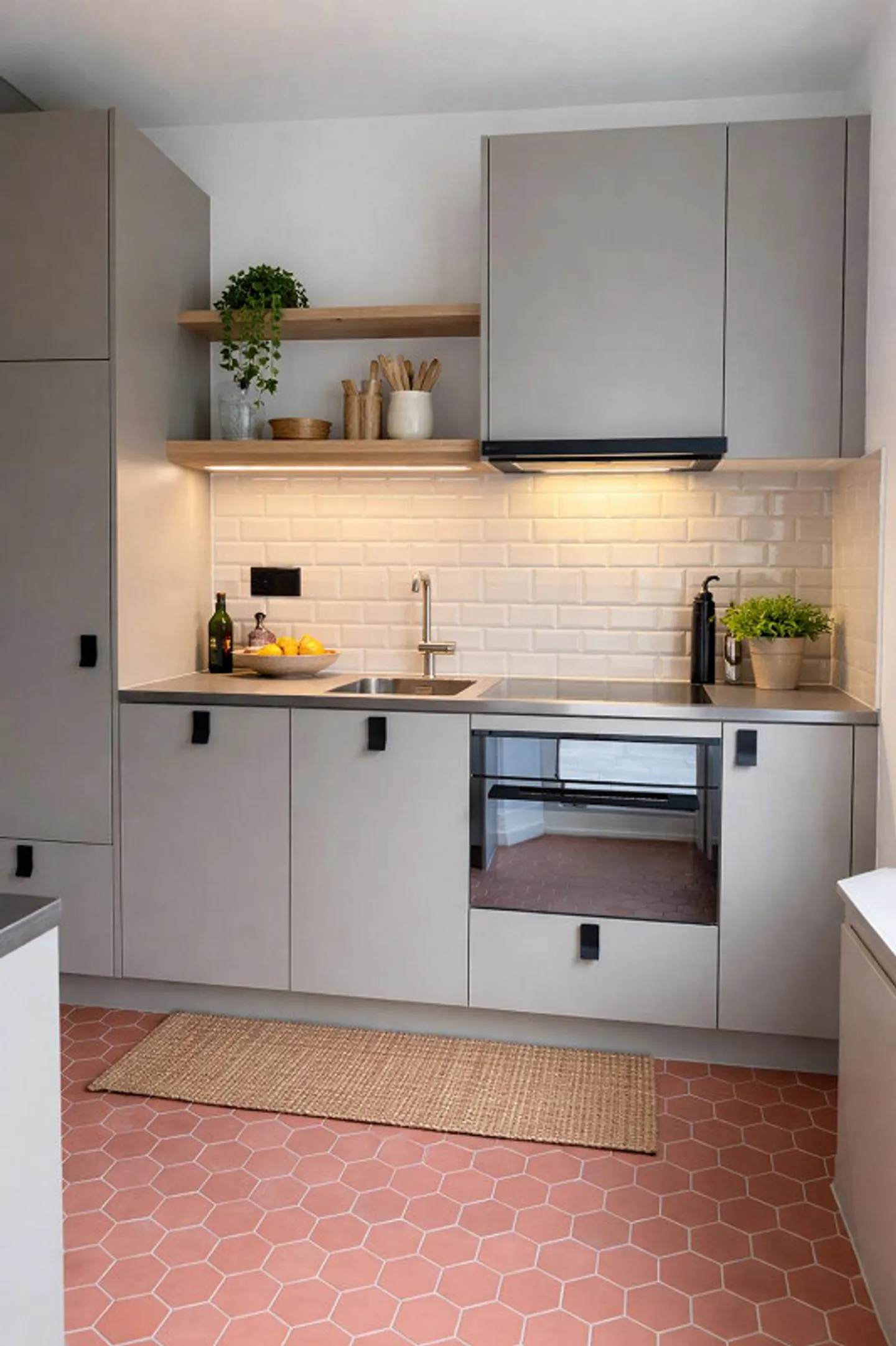 95 m² classic living feeling – spacious, completely renovated, bright & quiet - Photo 5 of 15