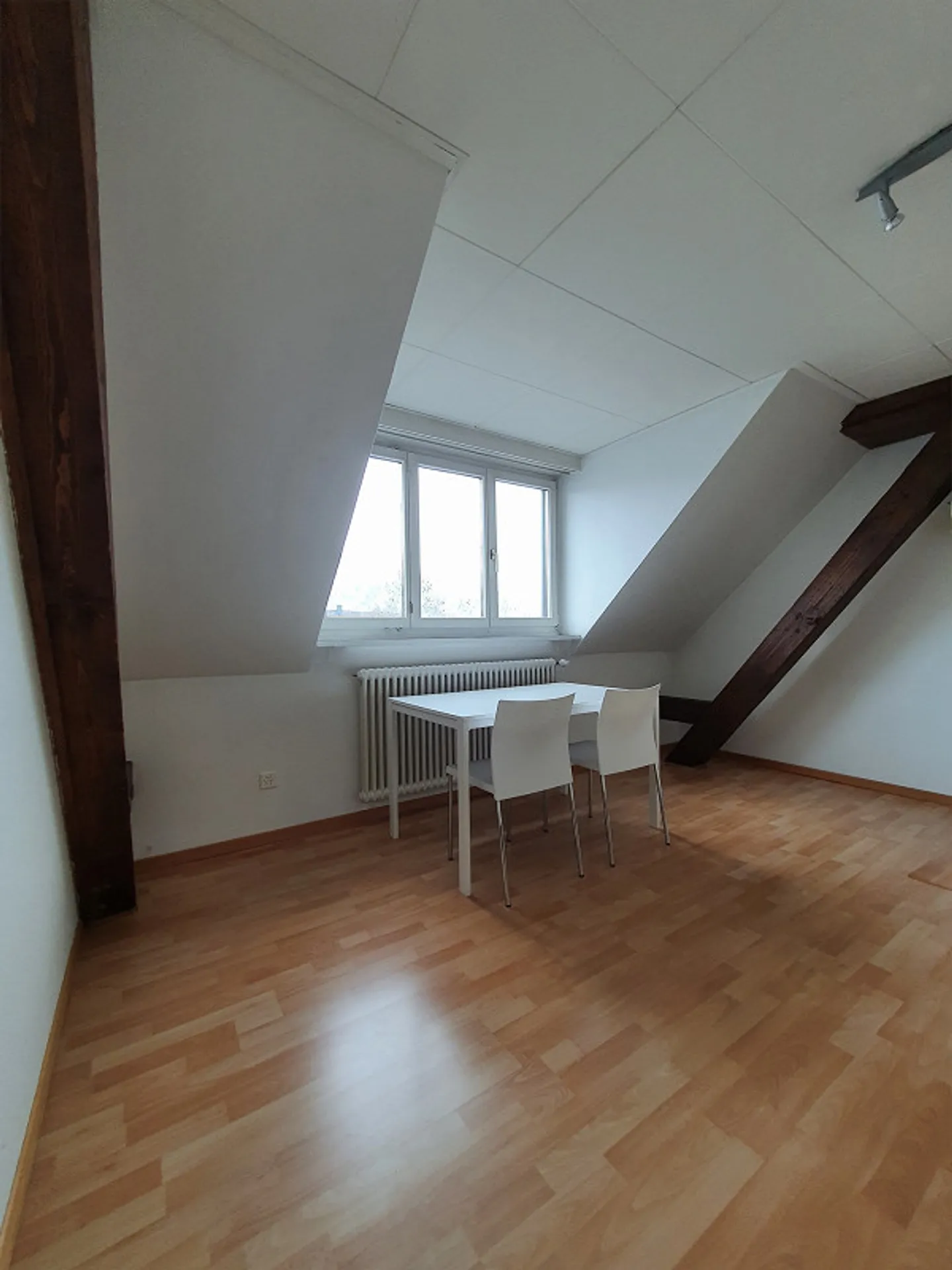 idéal pour les étudiants/visiteurs de week-end près de la gare/université/FHS/BVGer - Photo 4 sur 6