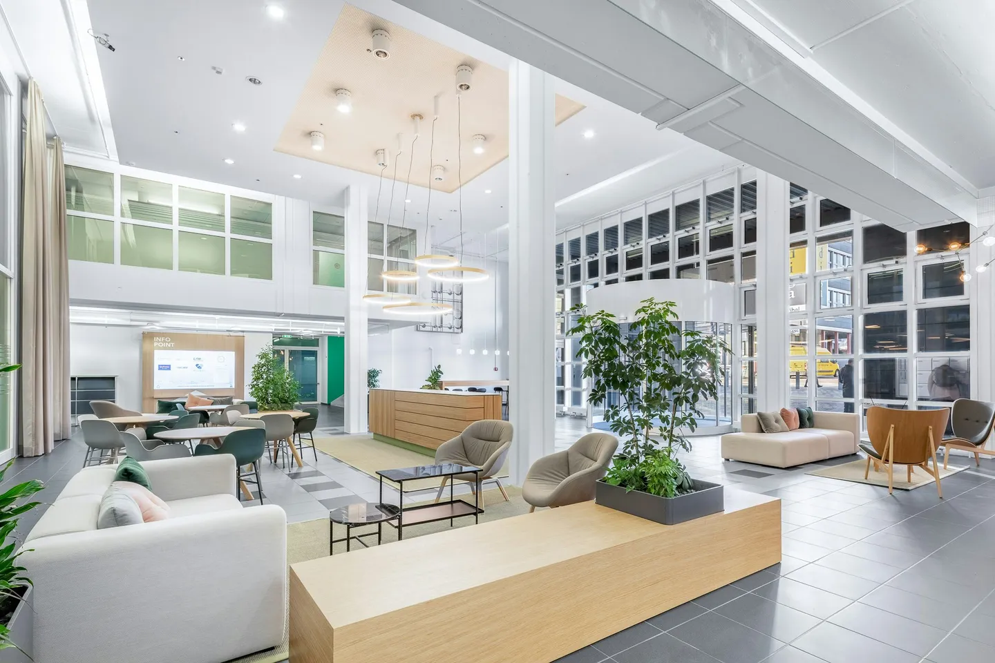 Office space for rent - Photo 1 of 6