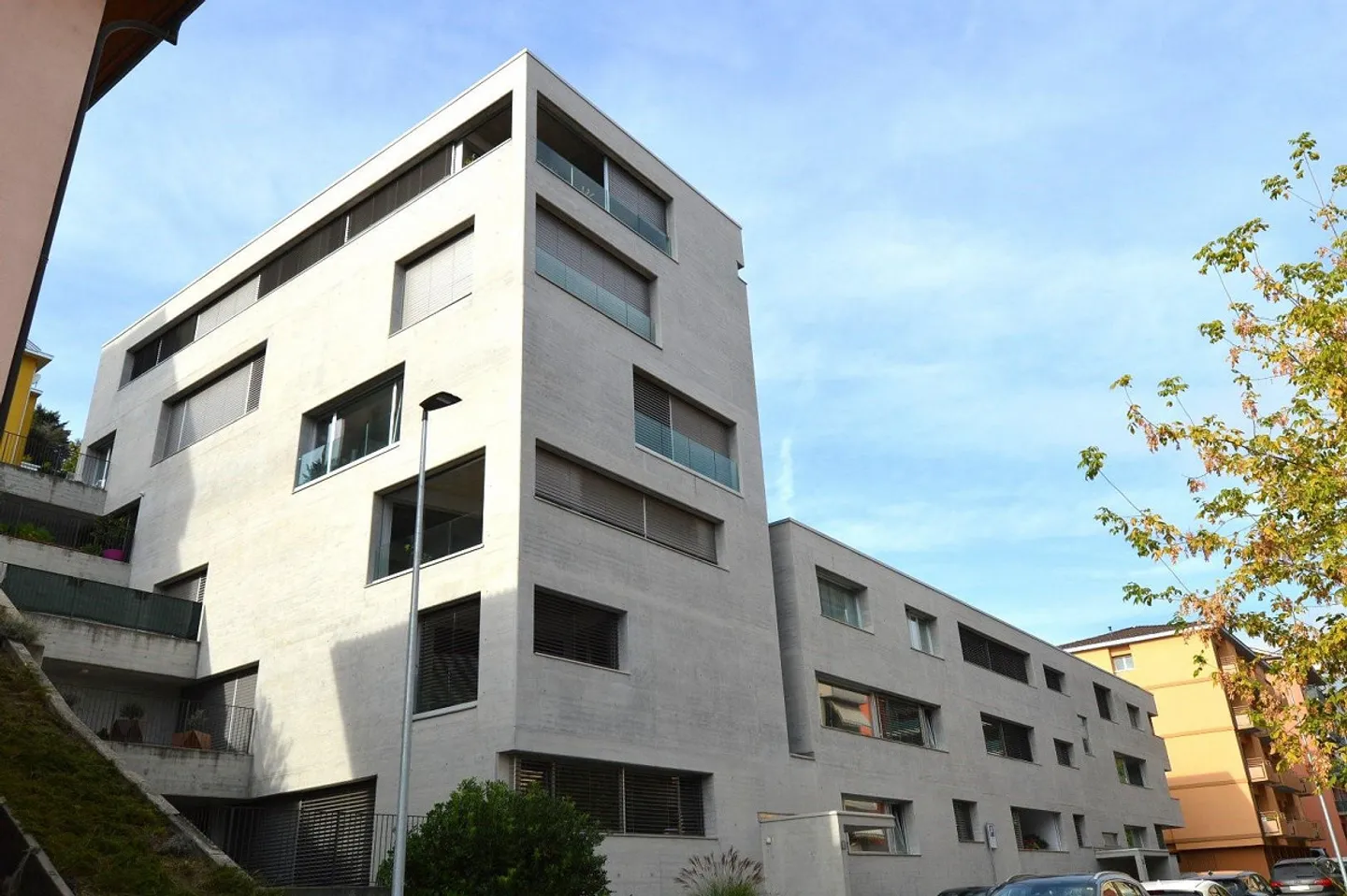 APPARTAMENTO 2 LOCALI, ULTIMO PIANO - IN RESIDENZA MODERNA - Foto 8 di 9