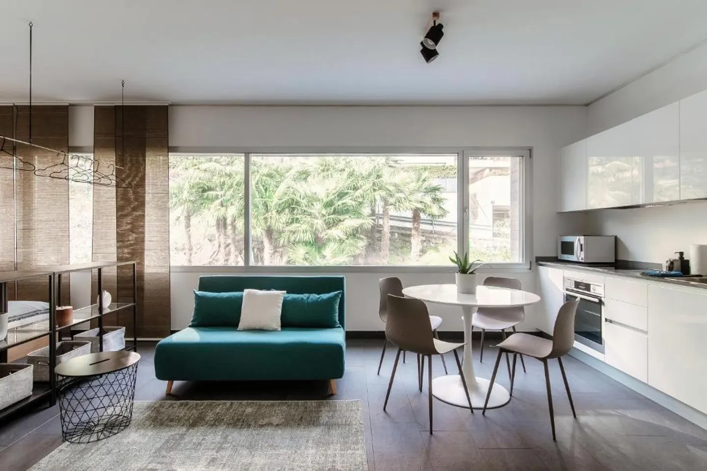 APPARTAMENTO 2 LOCALI, ULTIMO PIANO - IN RESIDENZA MODERNA - Foto 1 di 9