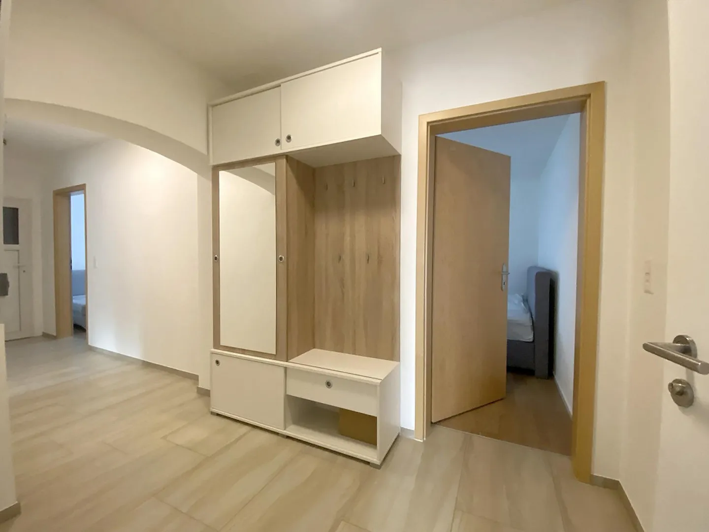 Casa unifamiliare con appartamento - Foto 5 di 30