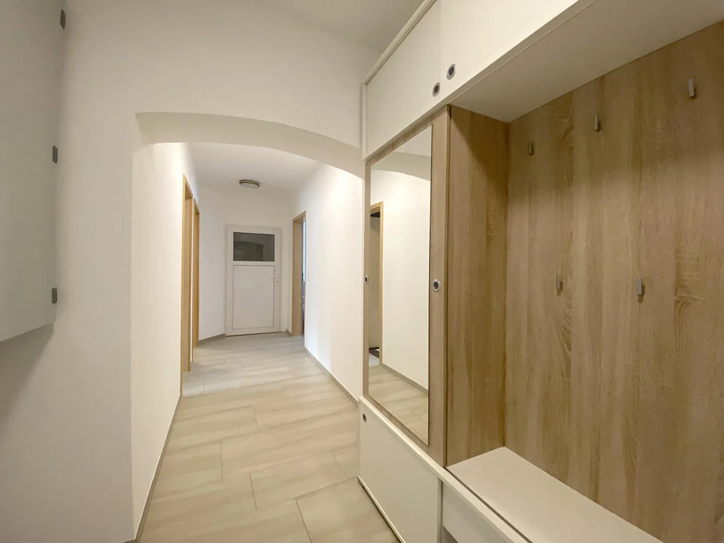 Casa unifamiliare con appartamento - Foto 6 di 30