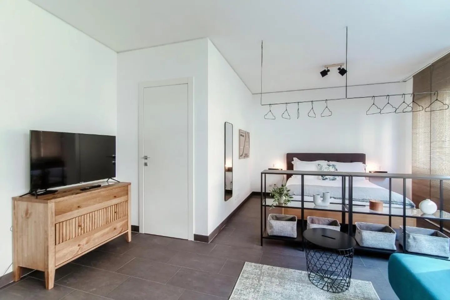 APPARTAMENTO 2 LOCALI, ULTIMO PIANO - IN RESIDENZA MODERNA - Foto 4 di 9