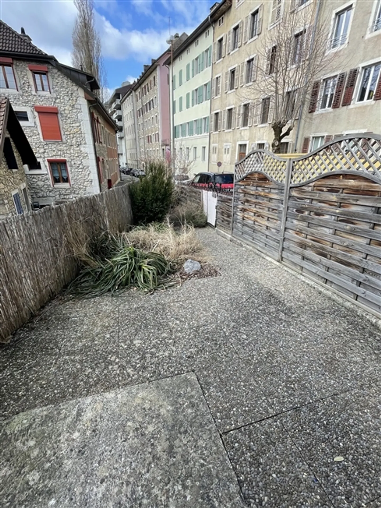 St-Imier, magnifico appartamento di 2,5 stanze con giardino/terrazza privata - Foto 8 di 8