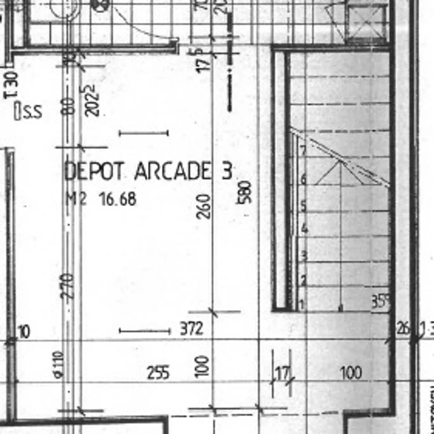 Arcade d'environ 50 m2 au rez-de-chaussée - Photo 4 sur 4