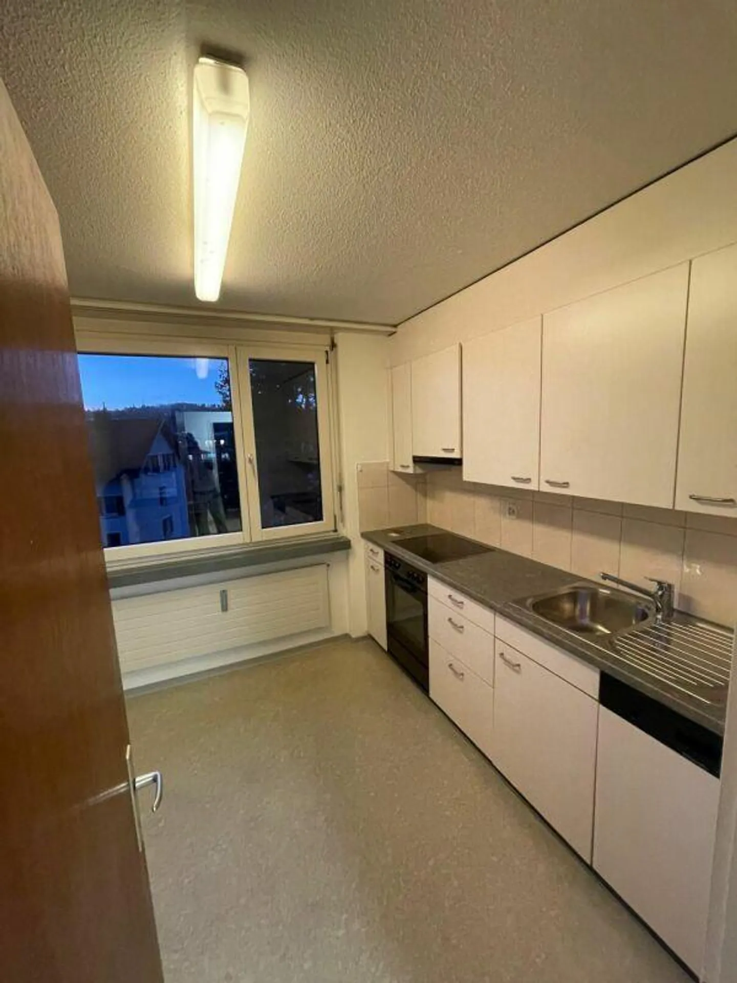 Appartamento pratico con 3 stanze - Foto 2 di 9