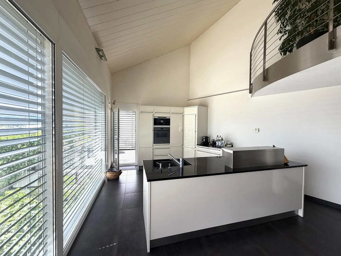 Design-Haus mit herrlicher Fernsicht! - Photo 4 of 9