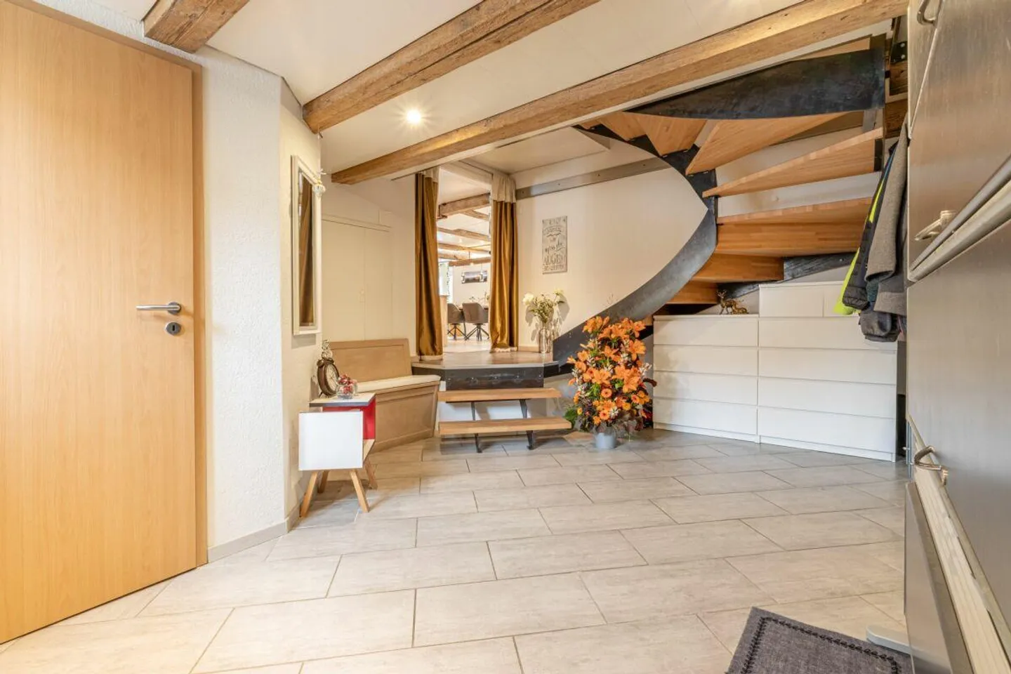 Stylish living with wellness character and maximum flexibility - Photo 5 of 30