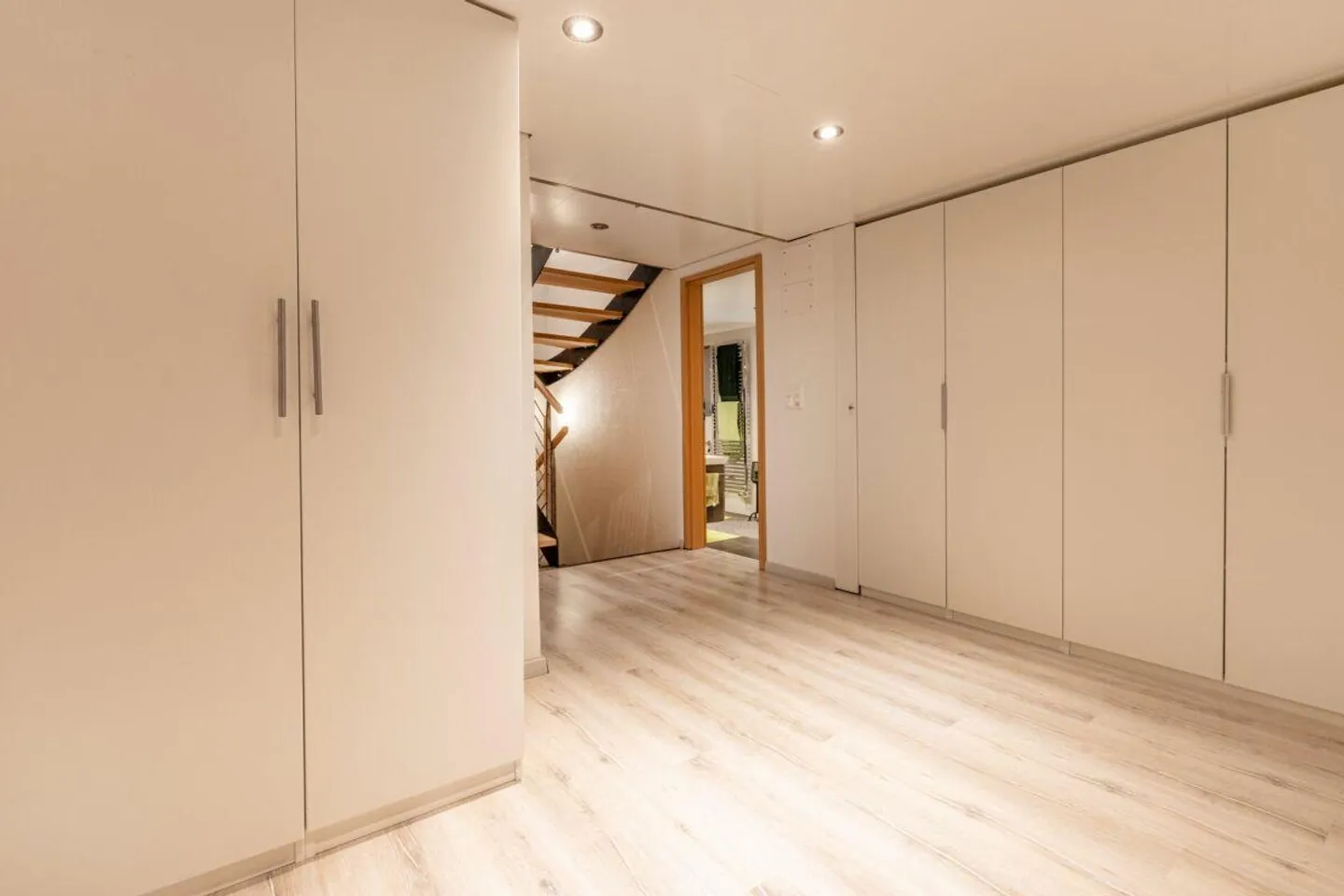 Stylish living with wellness character and maximum flexibility - Photo 19 of 30