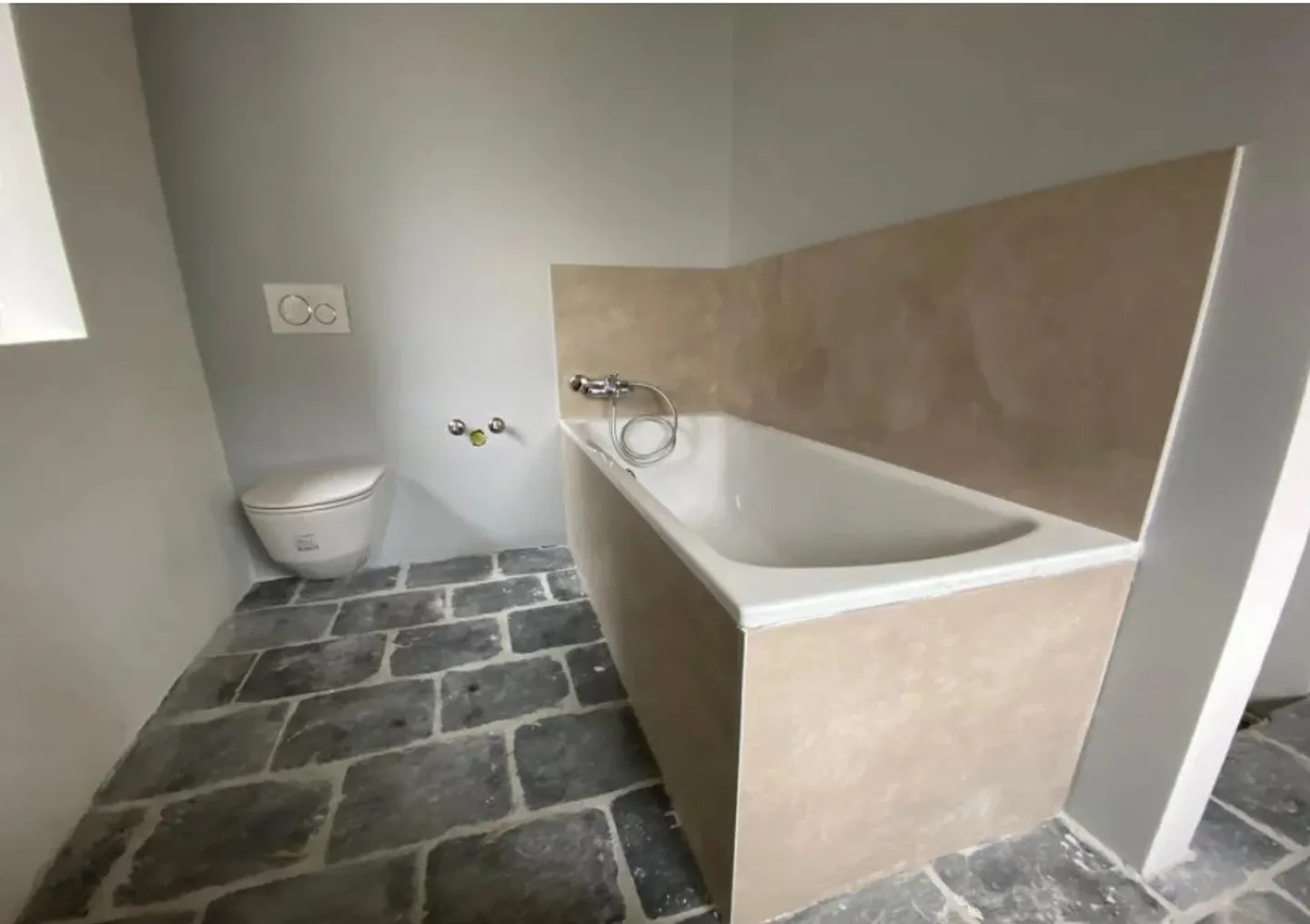 Mixed-use building 5 rooms - Photo 8 of 13