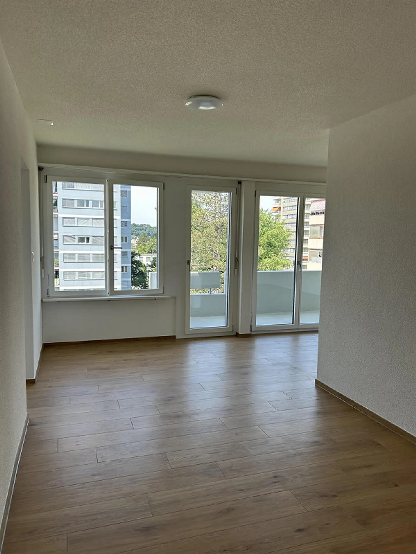 Appartement 3.5 pièces à Effretikon, 2ème étage à droite - Photo 5 sur 9