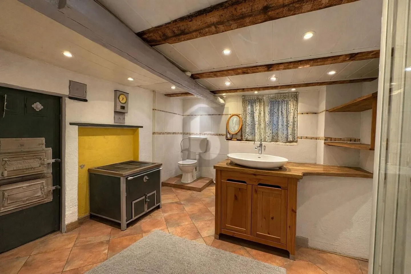 OFFERTE! GIOIELLO DEL CORTILE - AMICO DEGLI ANIMALI CON TERRENO EDIFICABILE XXL - Foto 3 di 6