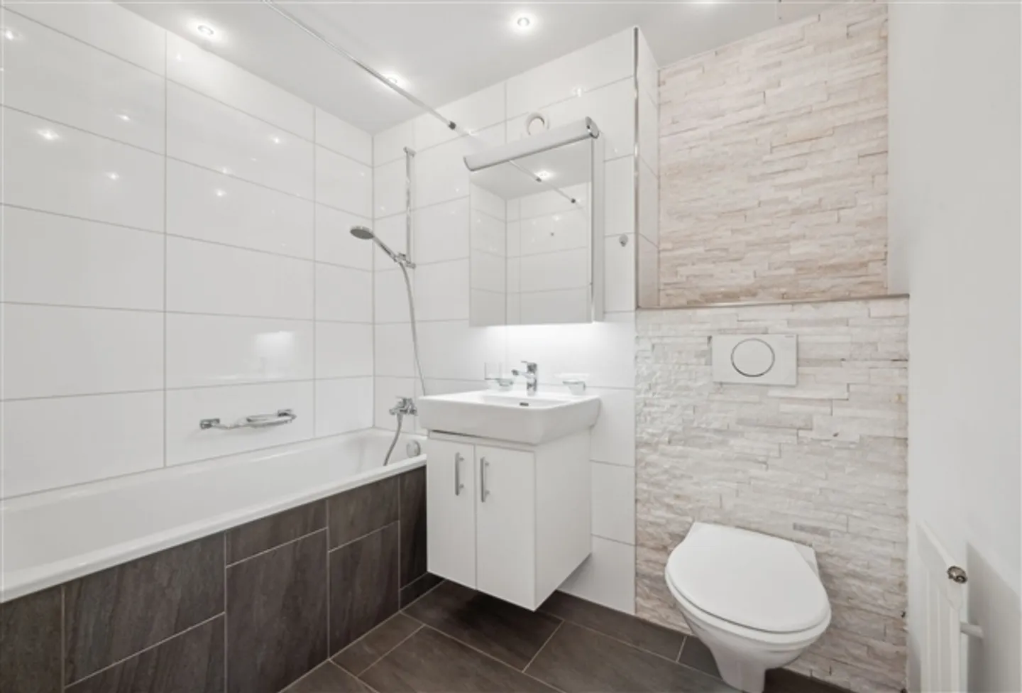 «Charmante 3.5-Zimmer-Maisonette mit Terrasse in Zollikofen» - Foto 8 von 13