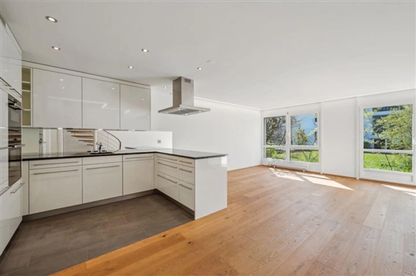 «Charmante 3.5-Zimmer-Maisonette mit Terrasse in Zollikofen» - Foto 3 von 13