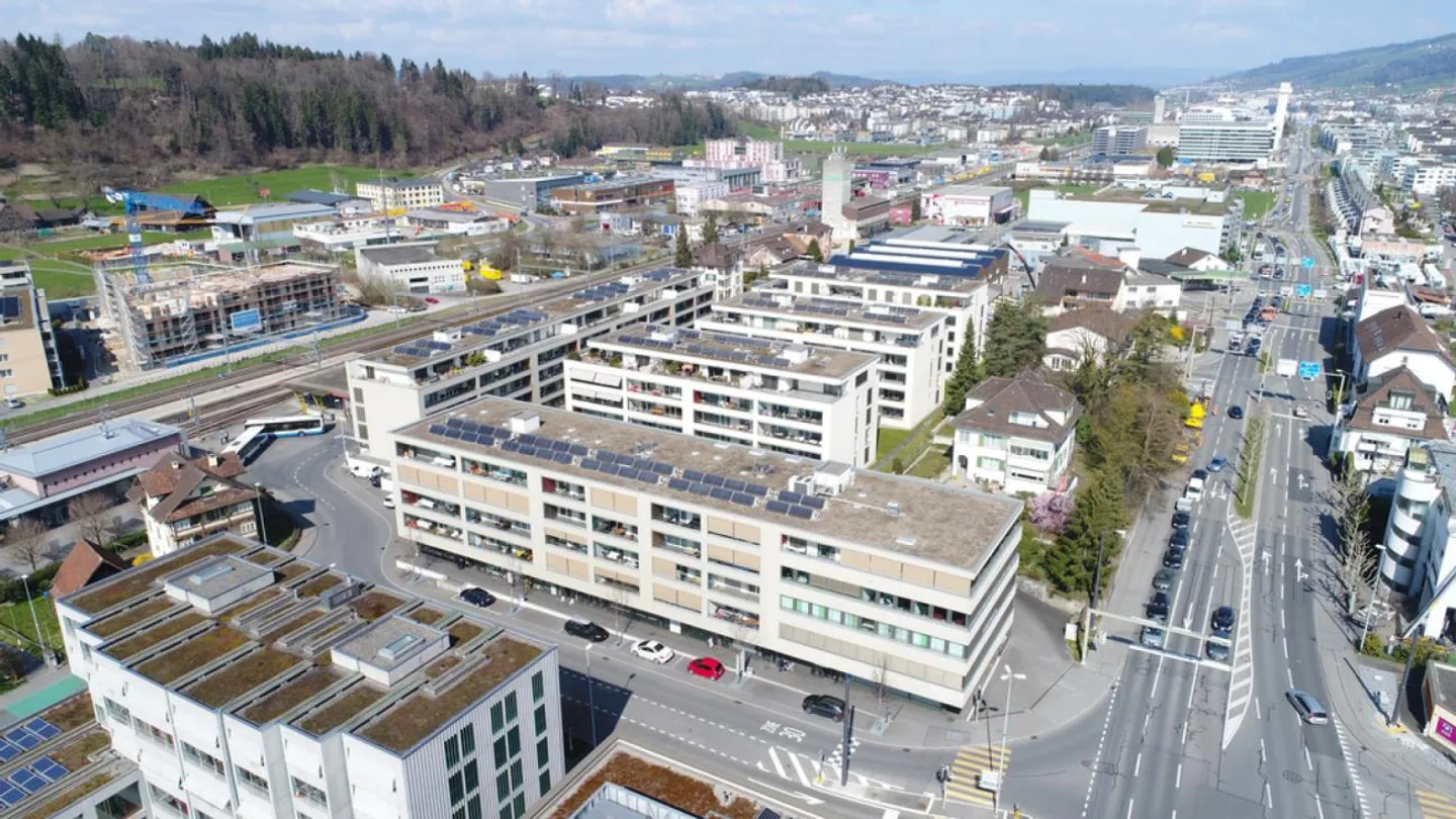 Zentral - Modern - Unmittelbar neben S-Bahn-Anschluss - Foto 1 von 6