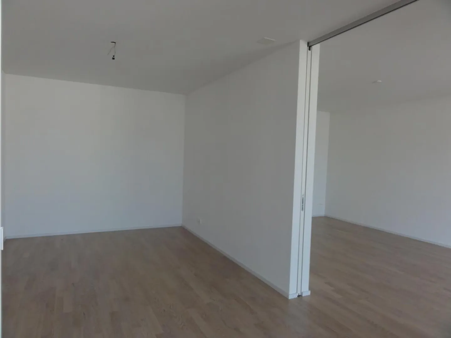 Zentral - Modern - Unmittelbar neben S-Bahn-Anschluss - Foto 5 von 6