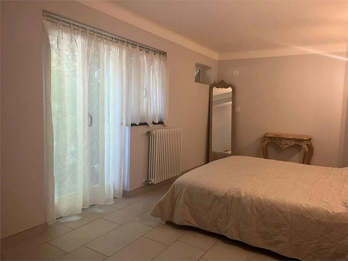 Bissone Bellissimo appartamento ammobiliato  in villa storica con parc - Foto 10 di 12