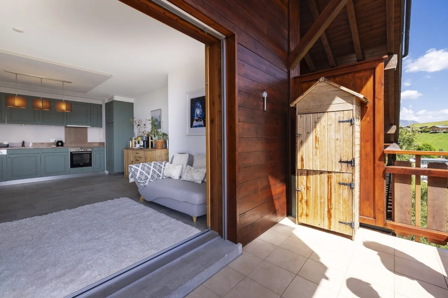 Furnished apartment for rent - Photo 2 of 9