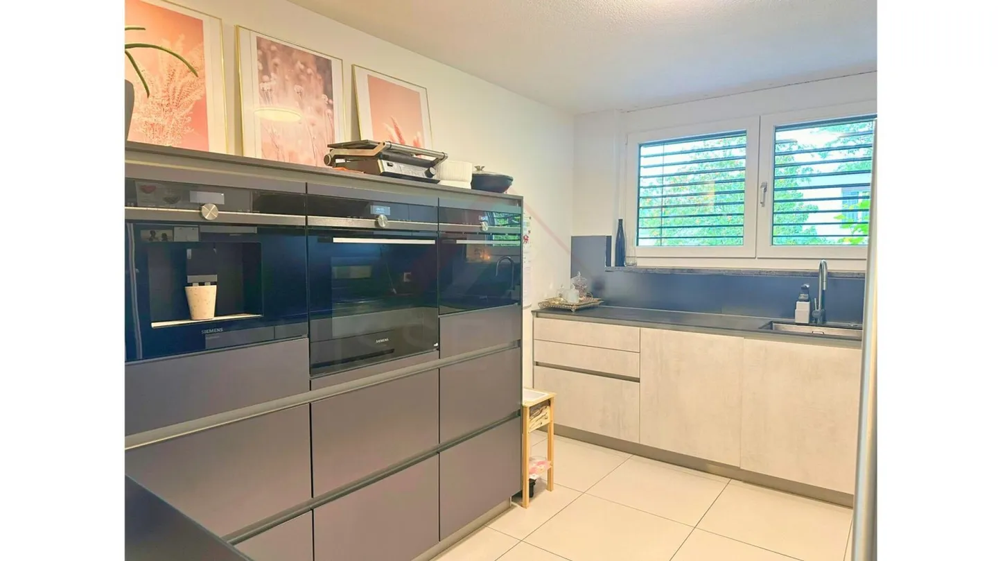 Vivere con stile su 126 m² - moderno appartamento di 5,5 stanze a Huttwil - Foto 6 di 7