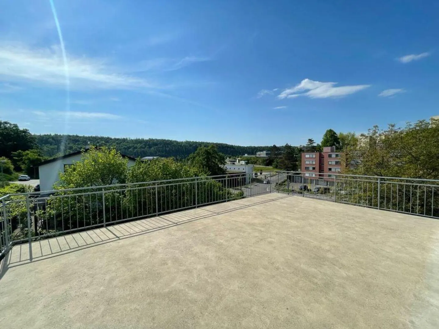 5.5 Zimmer Einfamilienhaus - Foto 2 von 11