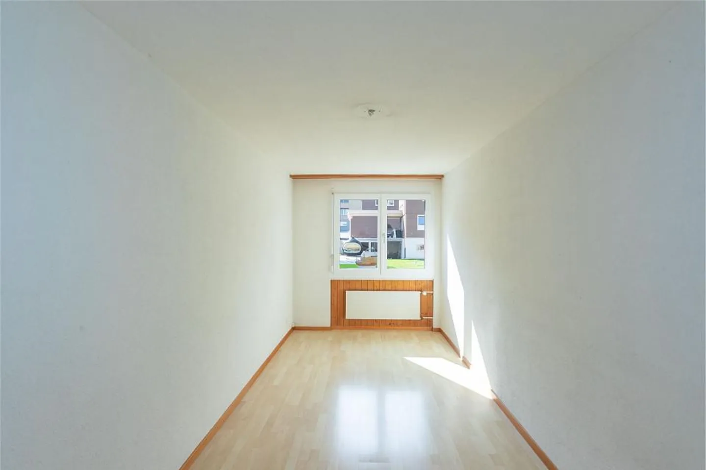3.5 room apartment in a quiet neighborhood with a beautiful view - Photo 7 of 14
