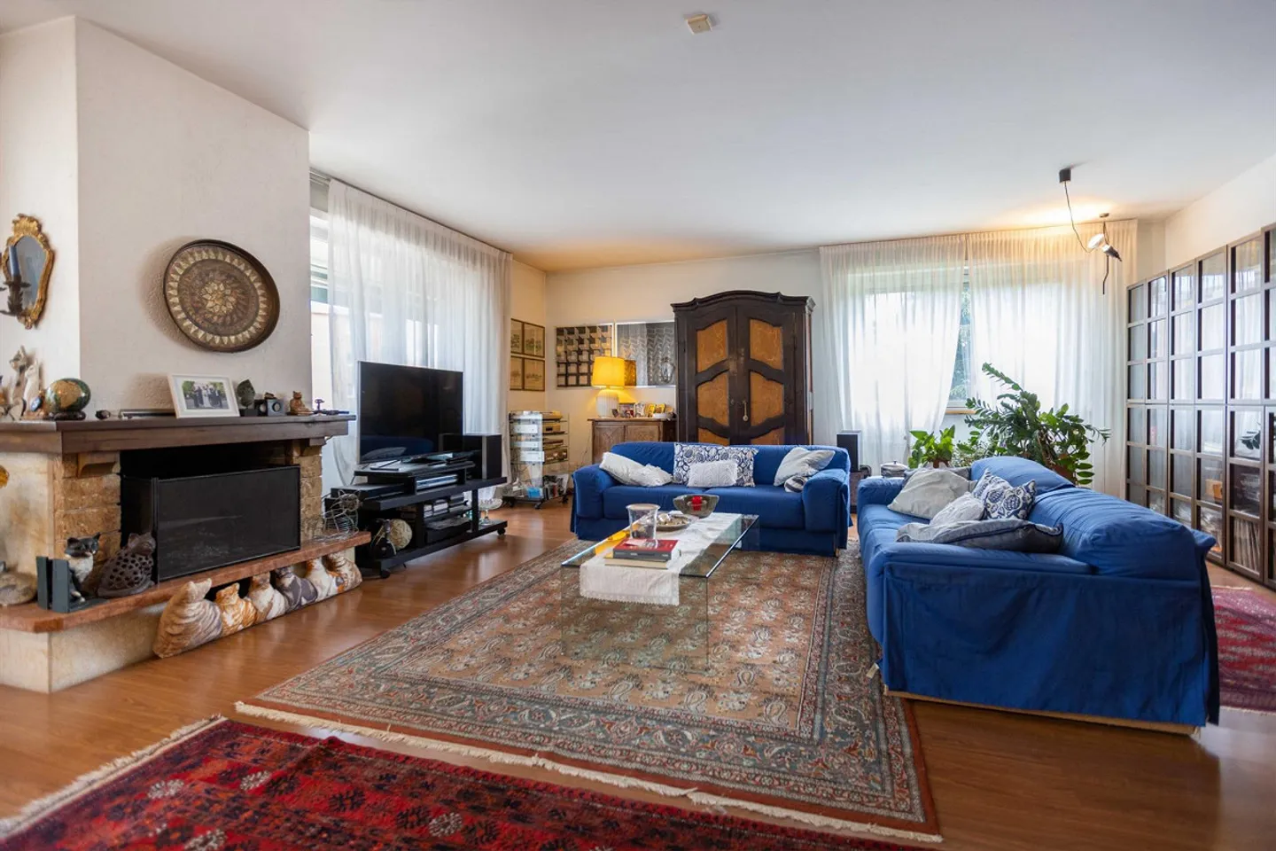 LARGE 5.5 ROOMS WITH 3 TERRACES IN MORBIO INFERIORE - Photo 1 of 9