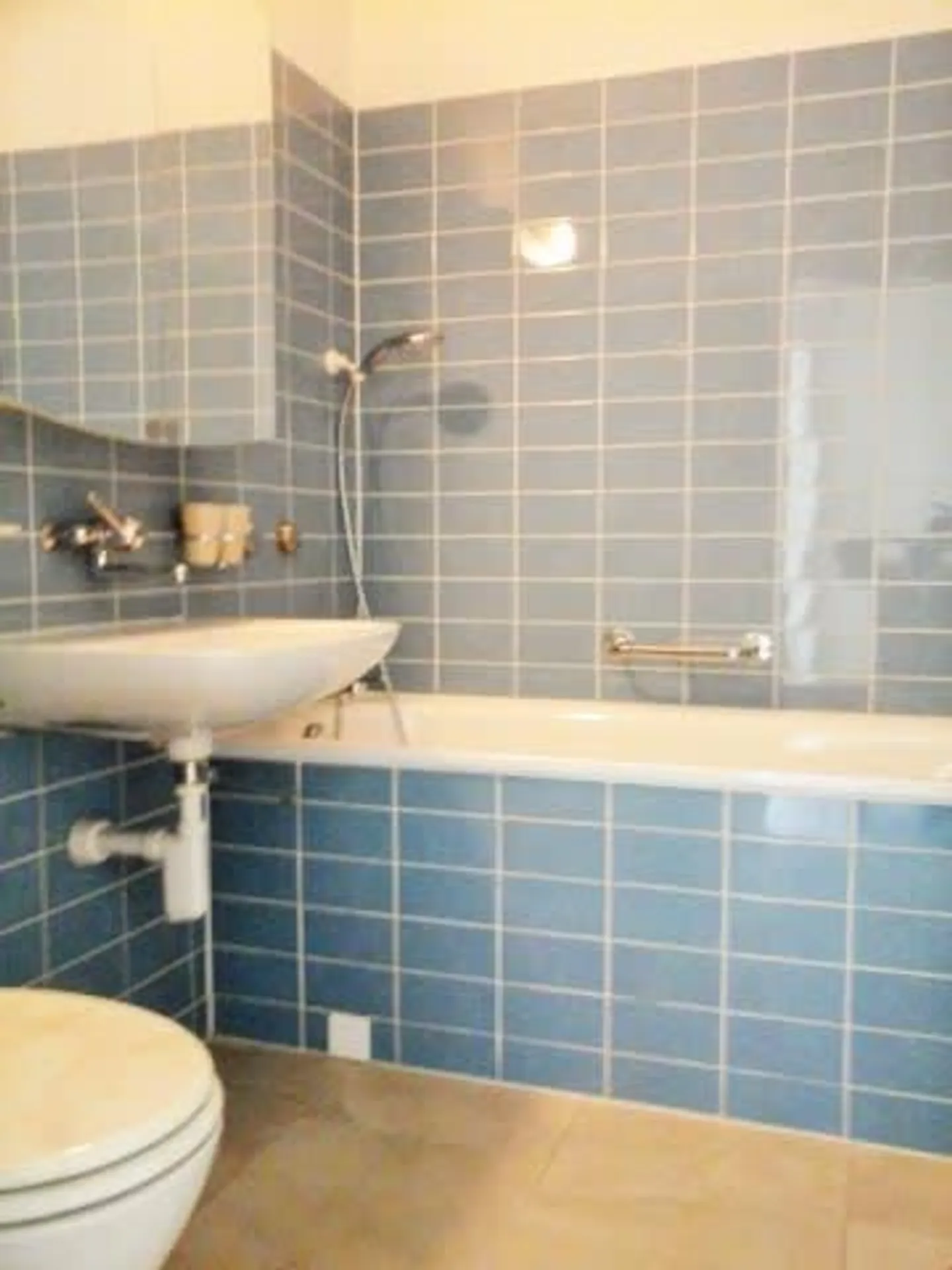 Bel et moderne appartement de 2,5 pièces dans un emplacement central à Nussbaumen - Photo 6 sur 6