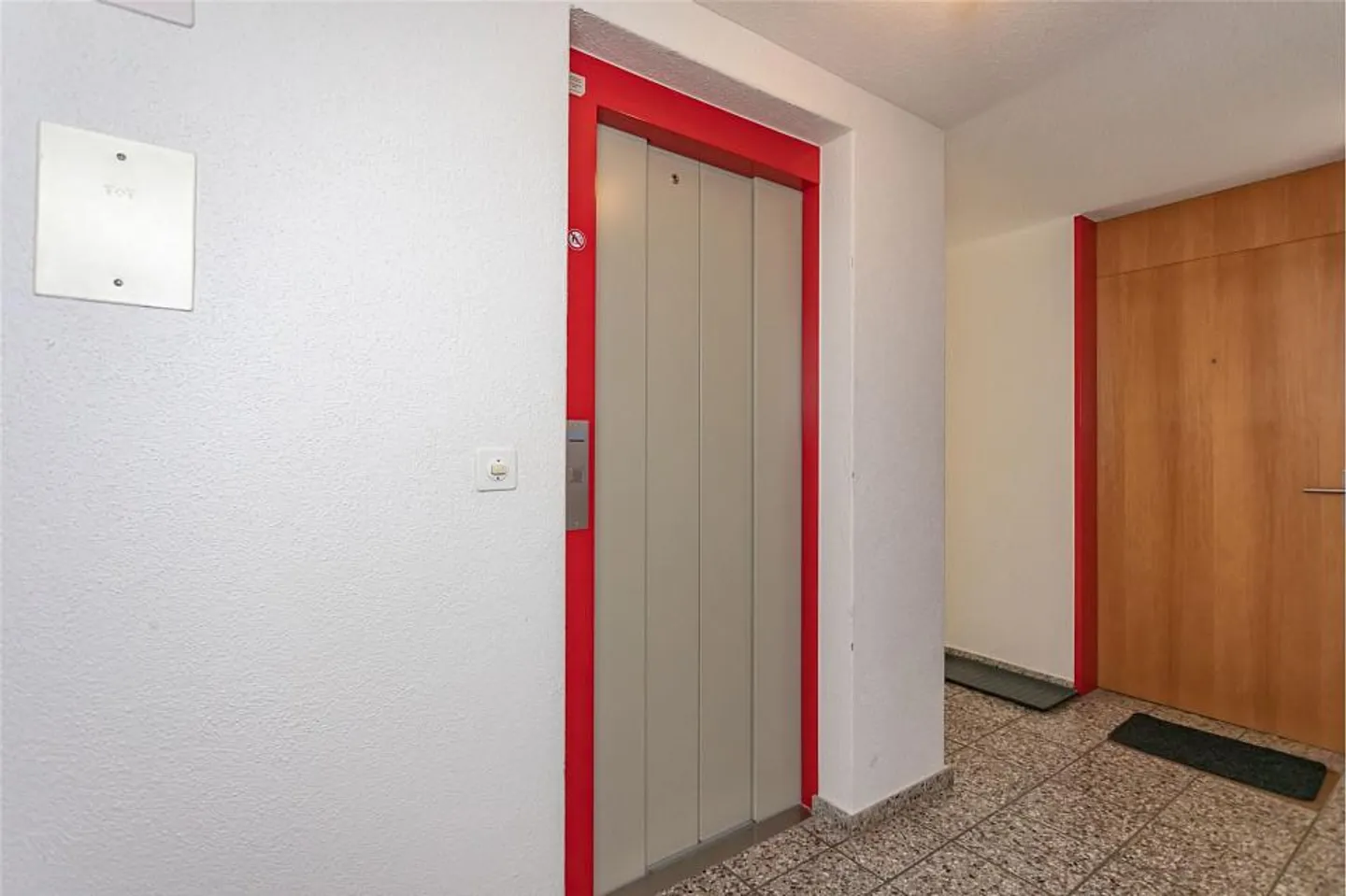 3.5 room apartment in a quiet neighborhood with a beautiful view - Photo 12 of 14