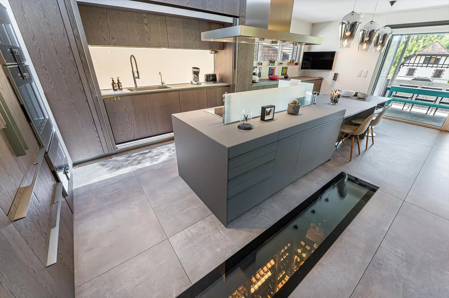 CONCHES - Magnificent apartment with terrace - Photo 11 of 31