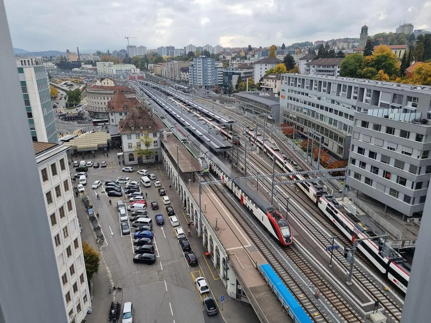 ARBEITSRAUM MIT PANORAMABLICK - Foto 2 von 6