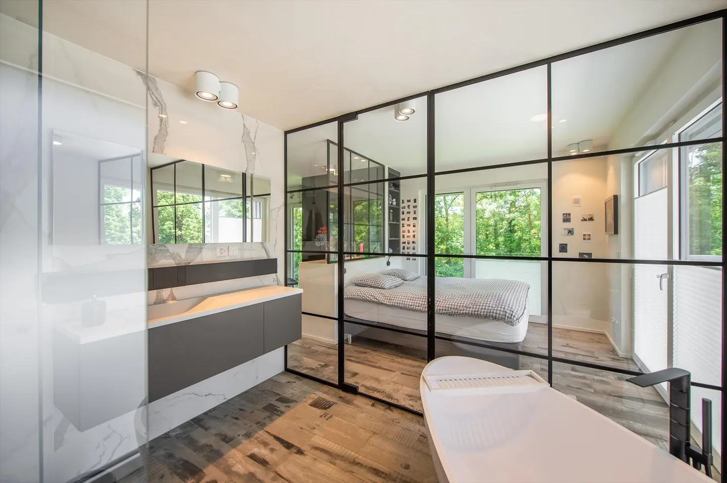 CONCHES - Magnificent apartment with terrace - Photo 18 of 31