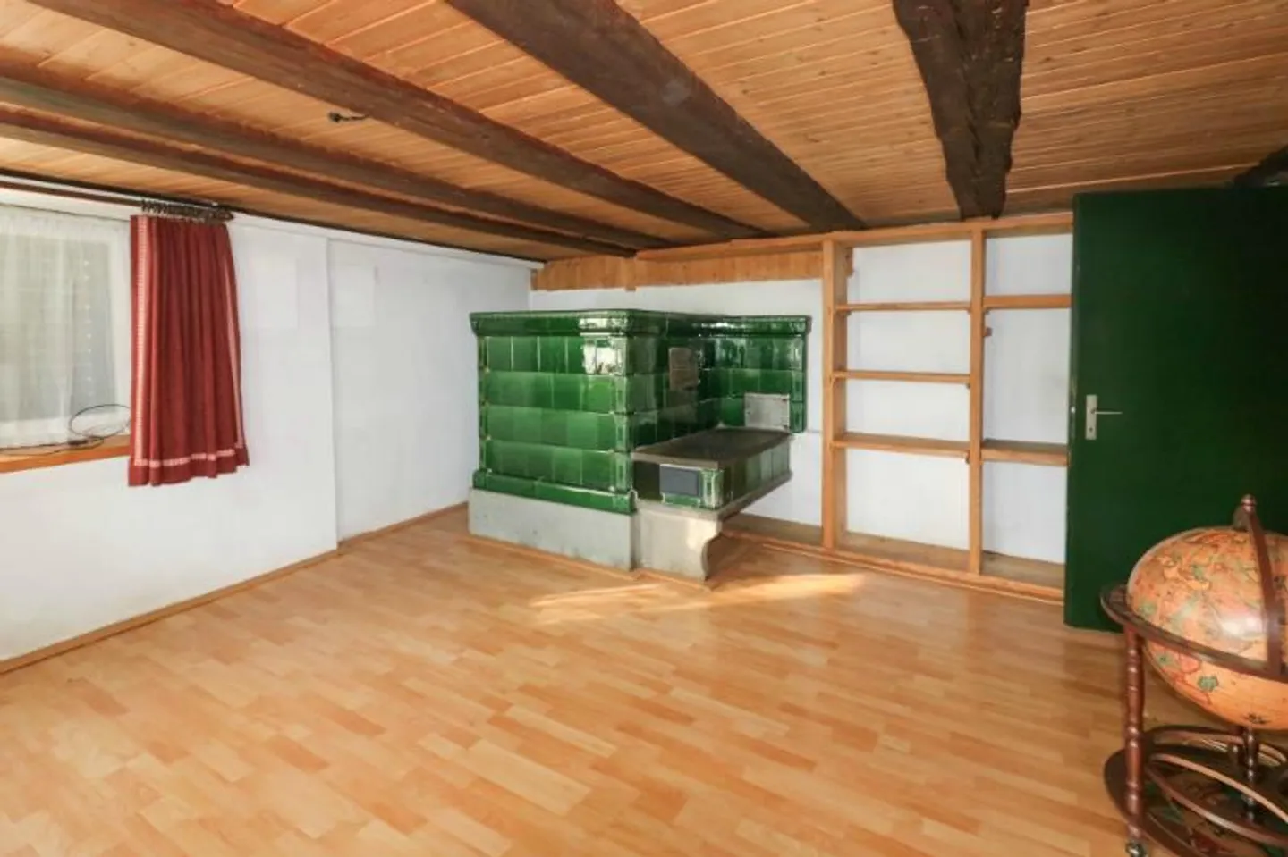 Bauernhaus, Schopf und Landwirtschaftsland mit Nutzungspotenzial - Foto 6 von 10