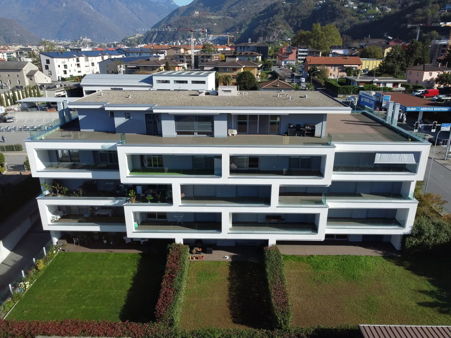 NUOVO PREZZO - MAGNIFICA E SPAZIOSA 4.5 STANZE - Foto 2 di 13