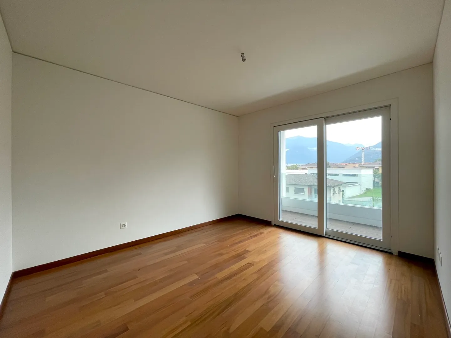 NUOVO PREZZO - MAGNIFICA E SPAZIOSA 4.5 STANZE - Foto 8 di 13