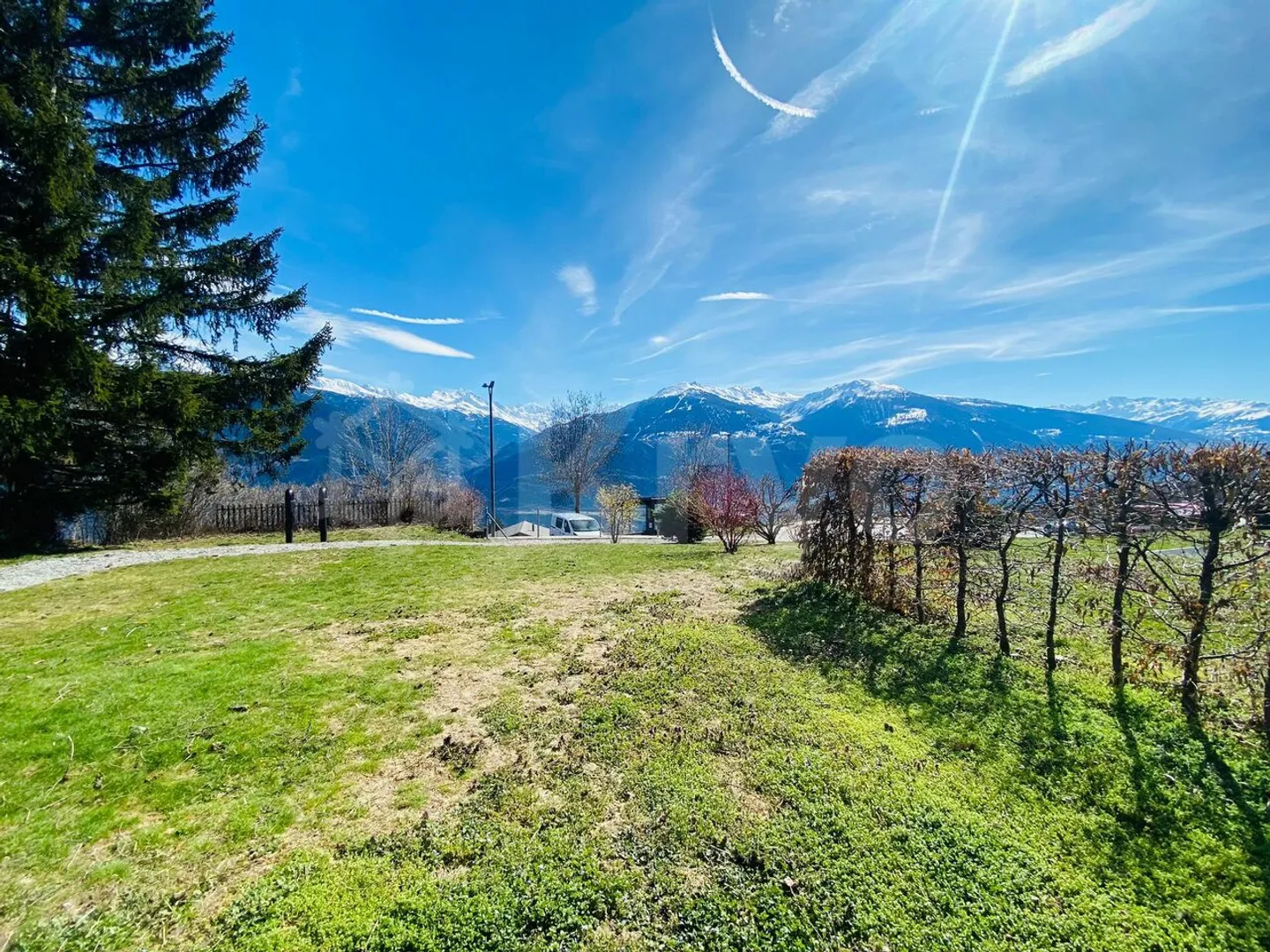 Apartment for rent - Photo 3 of 7