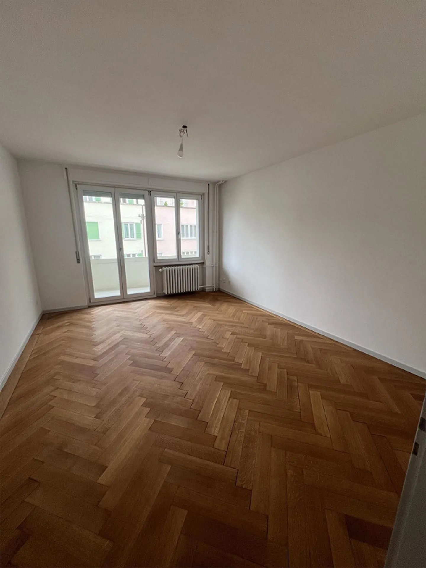 Freshly renovated 3-room apartment in Breitenrain - Photo 2 of 9