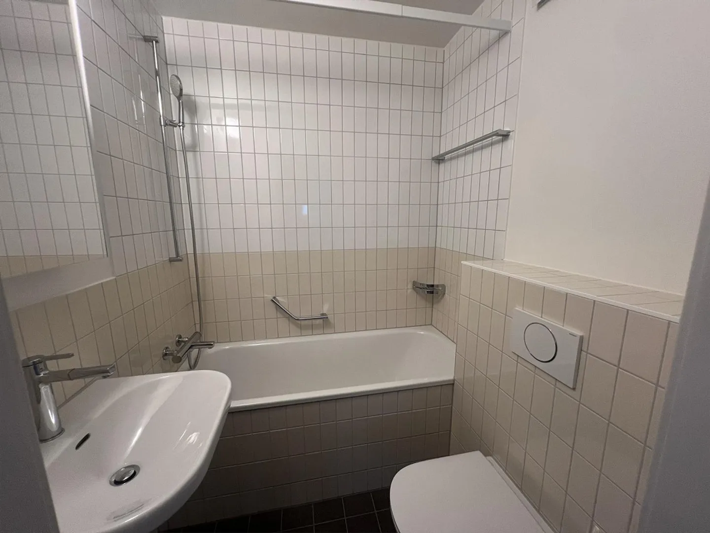 Freshly renovated 3-room apartment in Breitenrain - Photo 7 of 9
