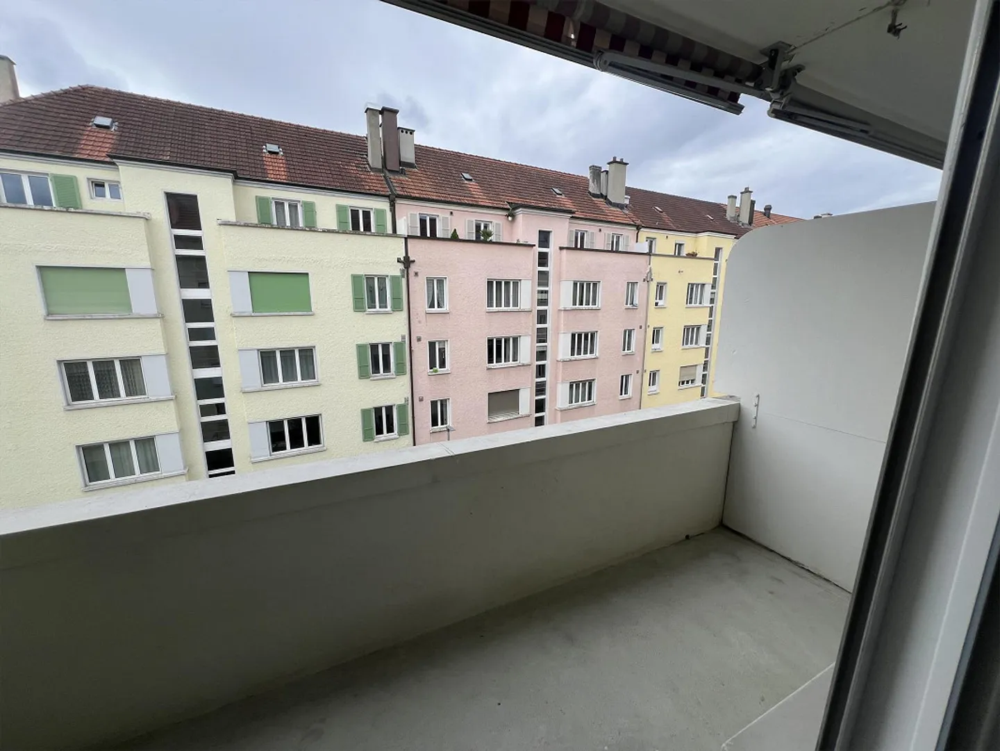 Freshly renovated 3-room apartment in Breitenrain - Photo 8 of 9