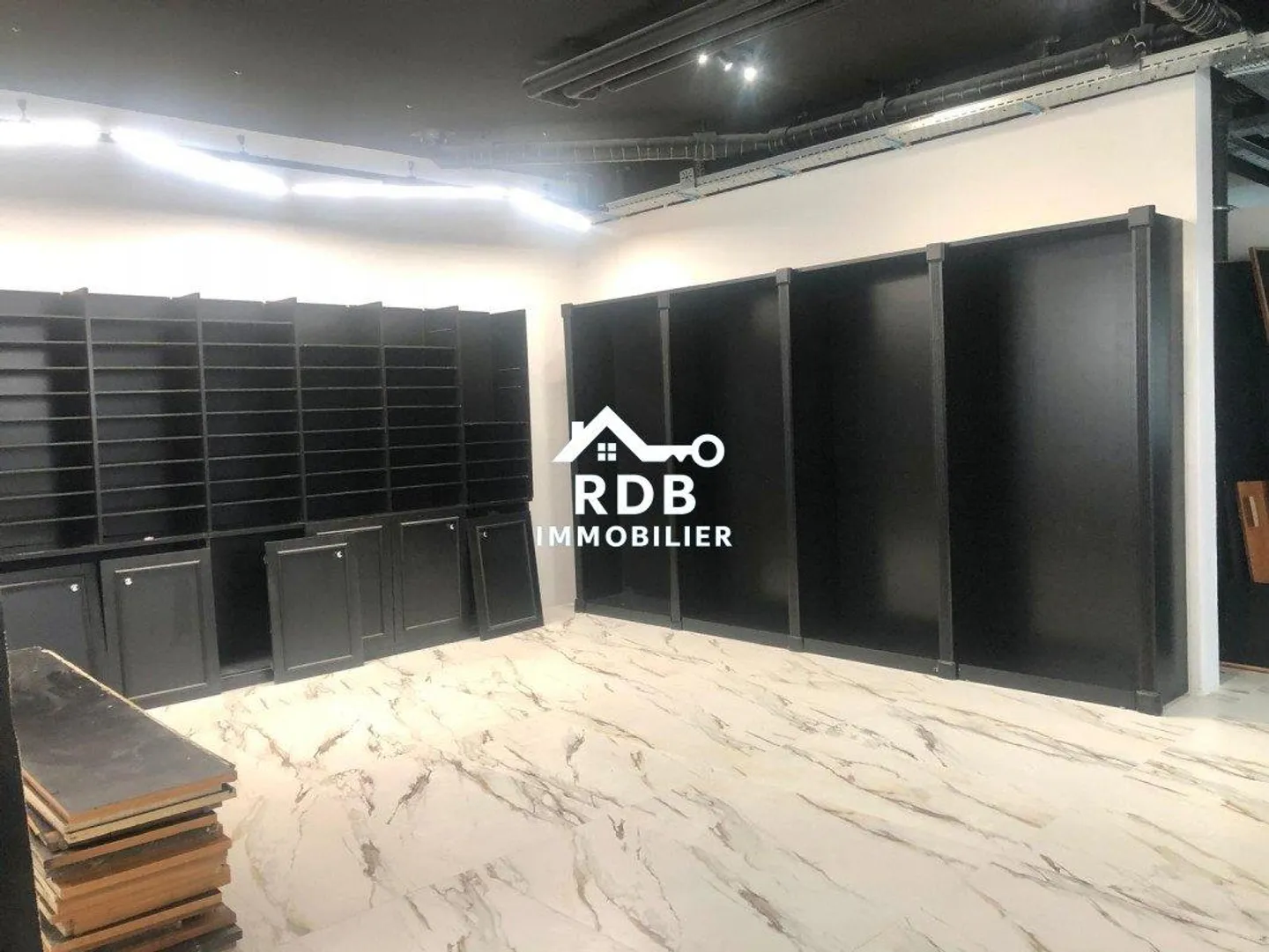 Locale commerciale disponibile immediatamente a Sion stazione ferroviaria - Foto 3 di 6